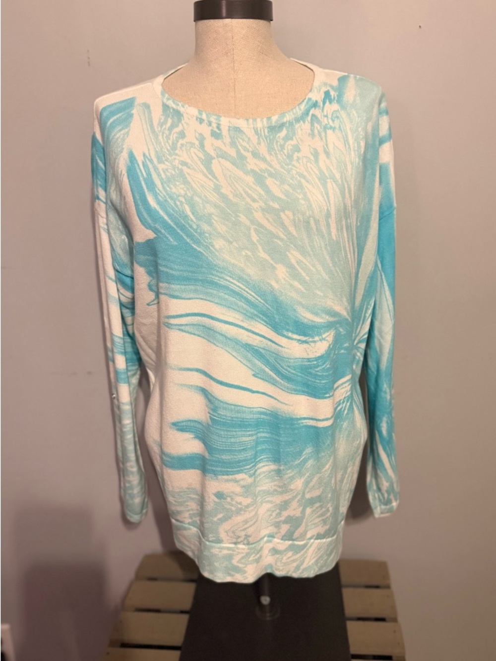 Chico's Aqua and White Marble-Print Top